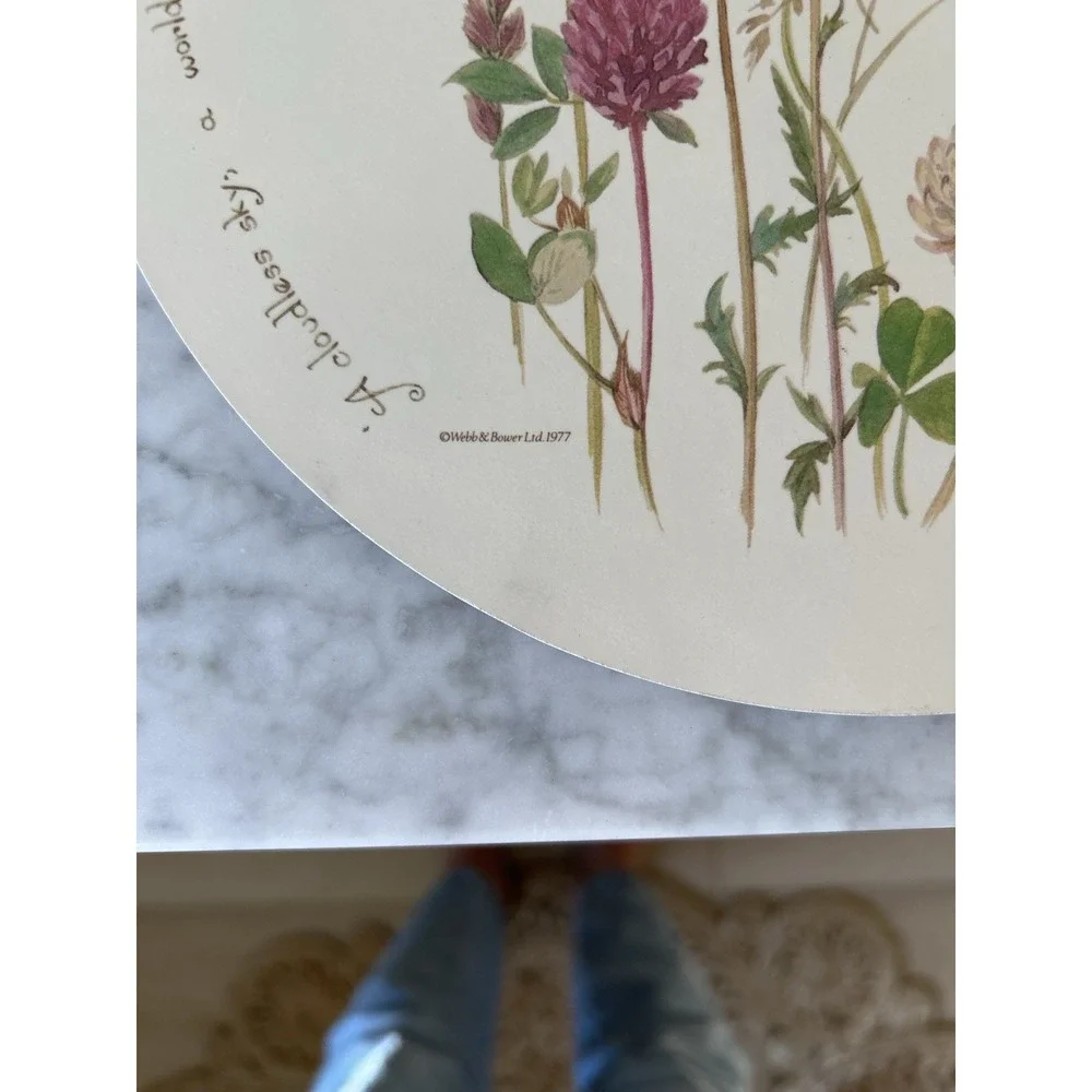 Webb & Bower Floral Round Wood Cutting Board With Handle, 12-Inch, Vintage